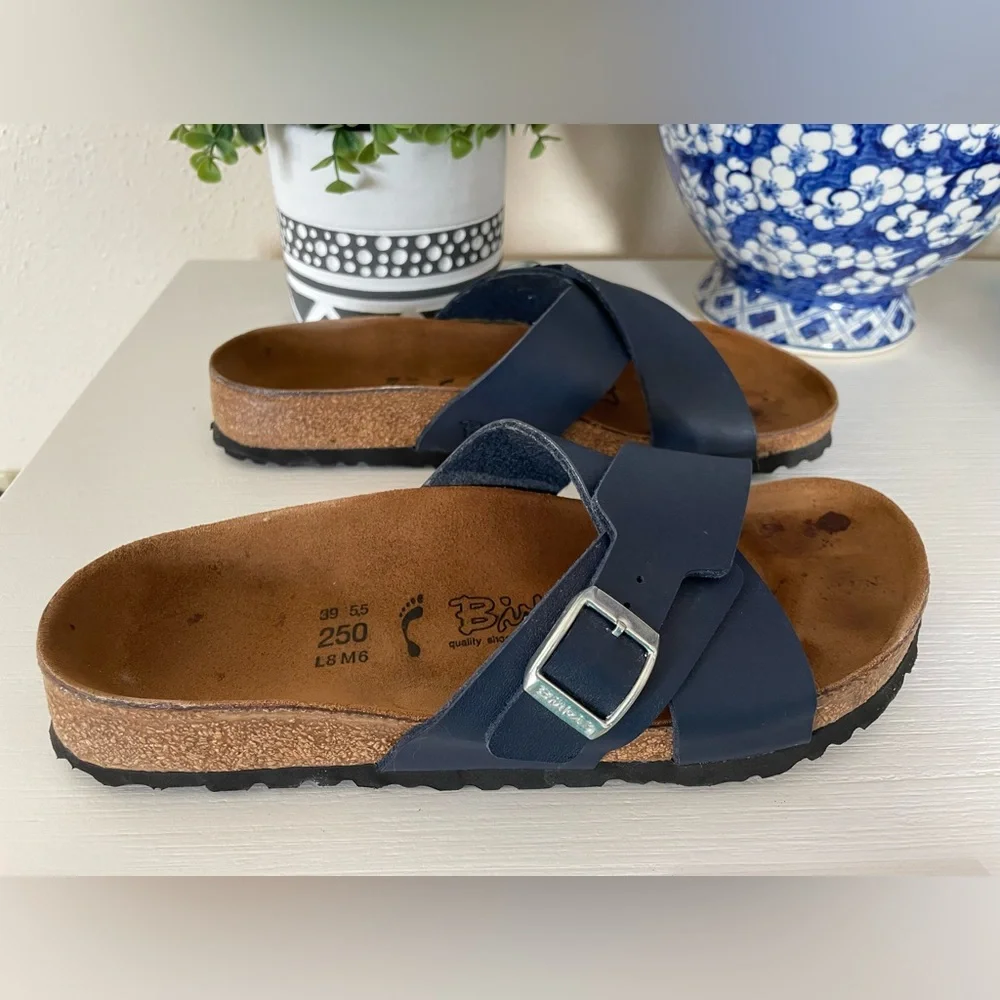 Birki’s by Birkenstock Dark Blue Slide Sandals size 39 - Picture 2 of 9